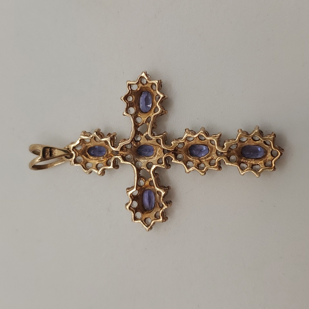 10kt gold Tanzanite cross pendant necklace - Picture 3 of 5